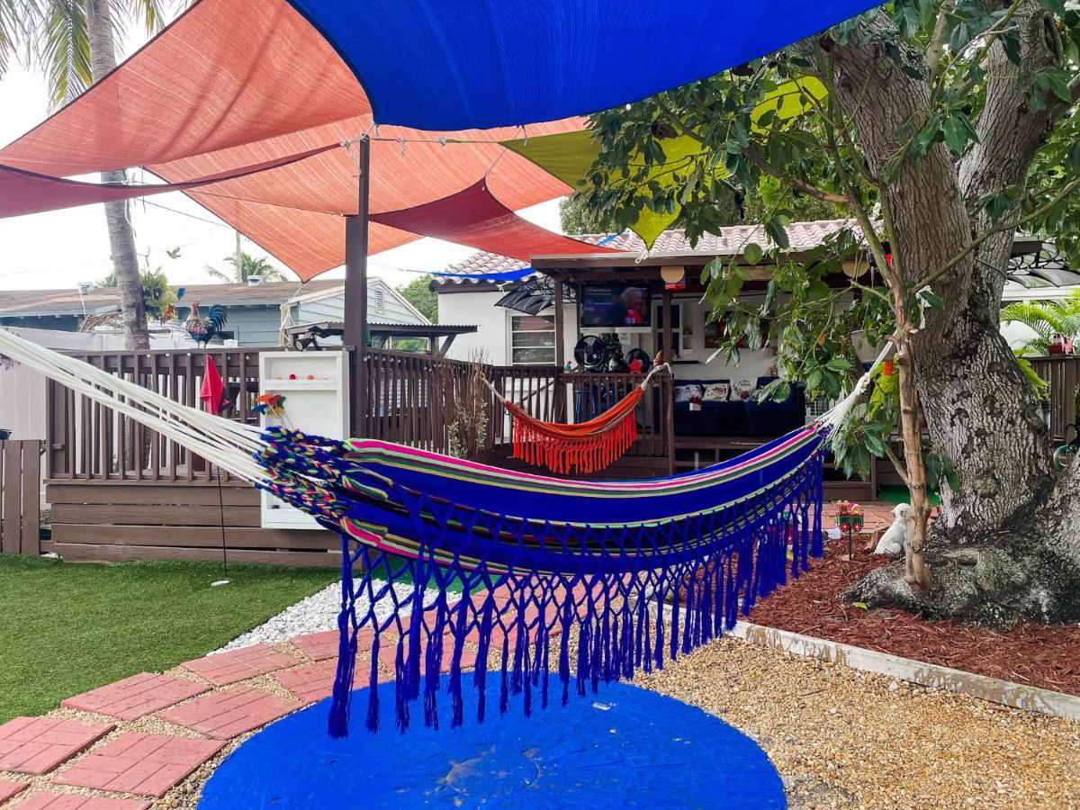 Hammocks & Mini-Golf! 10 Mins From Beach! Hollywood Esterno foto