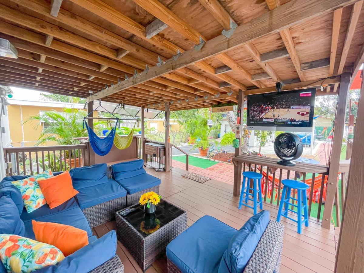 Hammocks & Mini-Golf! 10 Mins From Beach! Hollywood Esterno foto
